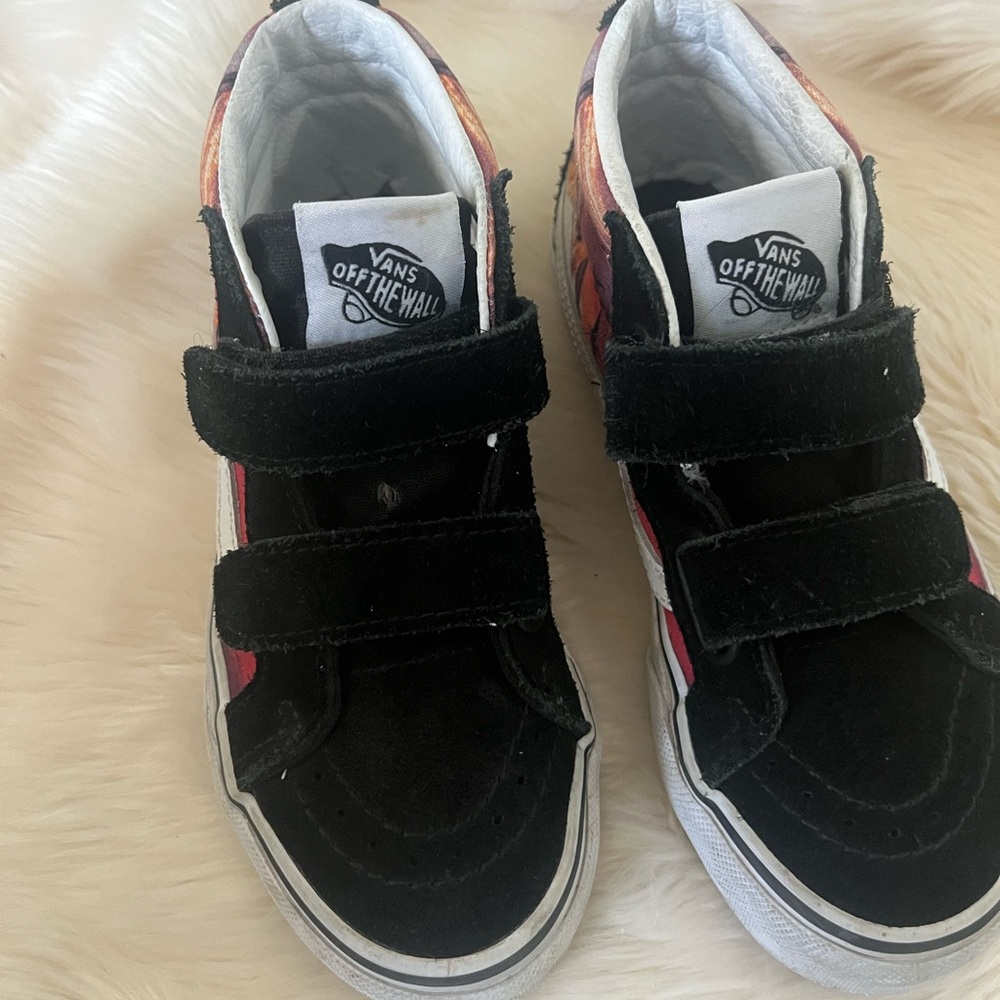 VANS - Picture 7 of 8